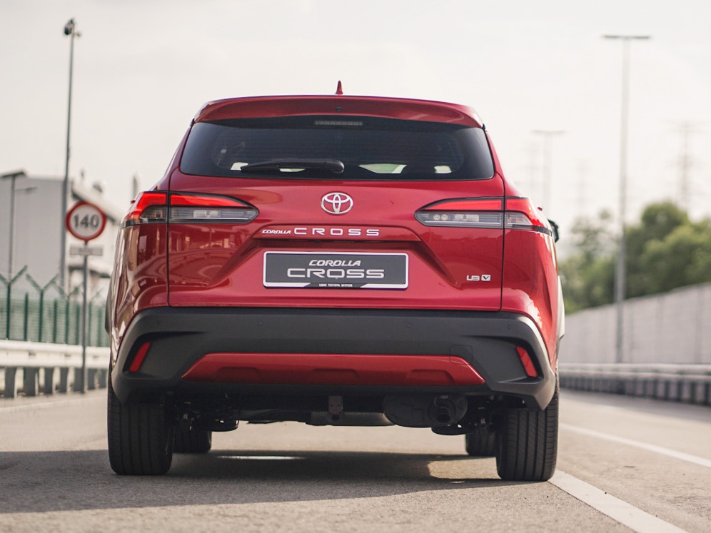 丰田又一全新suv,卡罗拉cross亮相,外观很霸气,两驱四驱都有