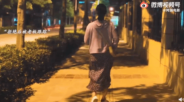 不寒而栗！《门锁》中被偷窥的白百合，是现实中4000万女孩的噩梦！休闲区蓝鸢梦想 - Www.slyday.coM