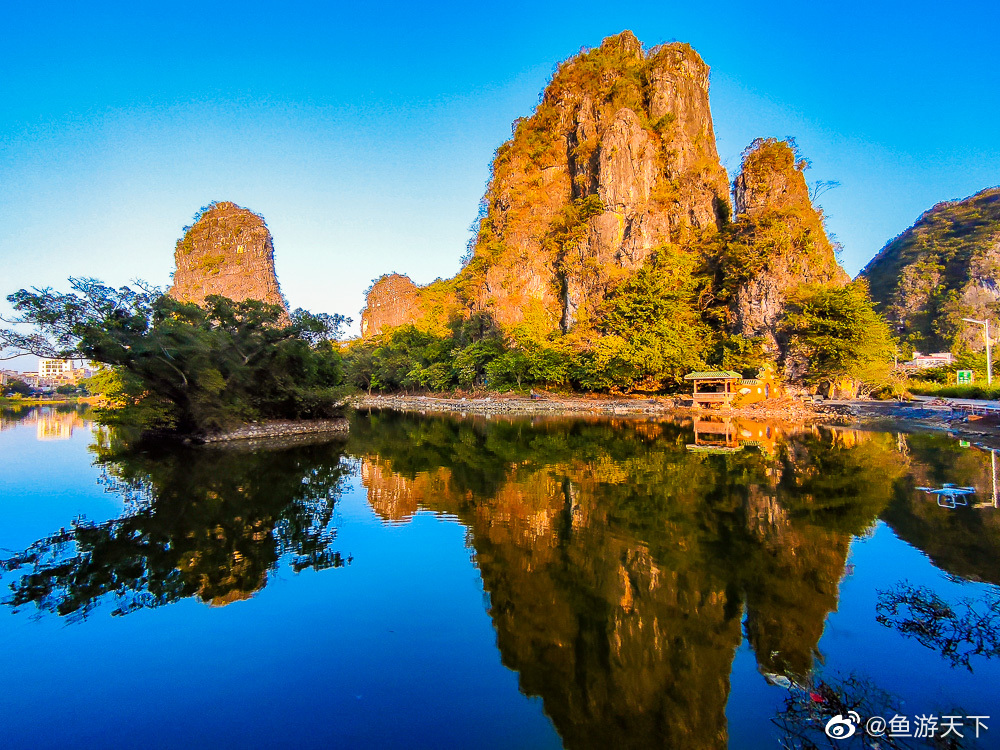 春湾石林风景区阳春旅游资源得天独厚文化古迹众多这里风光绮丽