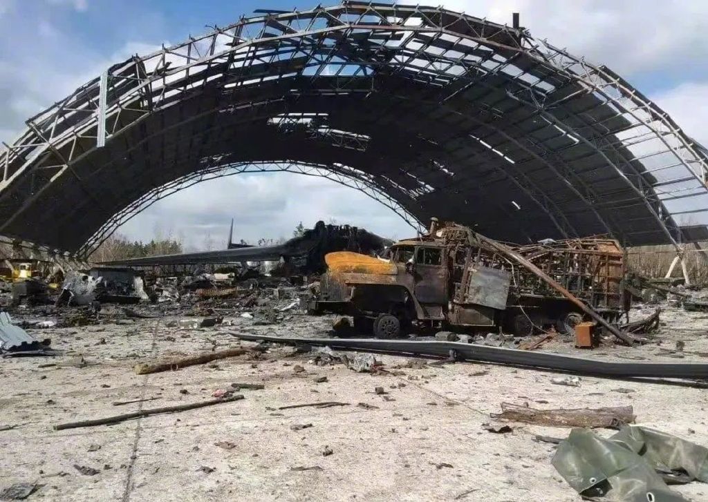 世界最大运输机安休闲区蓝鸢梦想 - Www.slyday.coM 世界最大运输机安休闲区蓝鸢梦想 - Www.slyday.coM