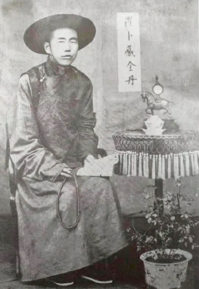 我国近代蒙古族著名学者进步思想家罗布桑却丹