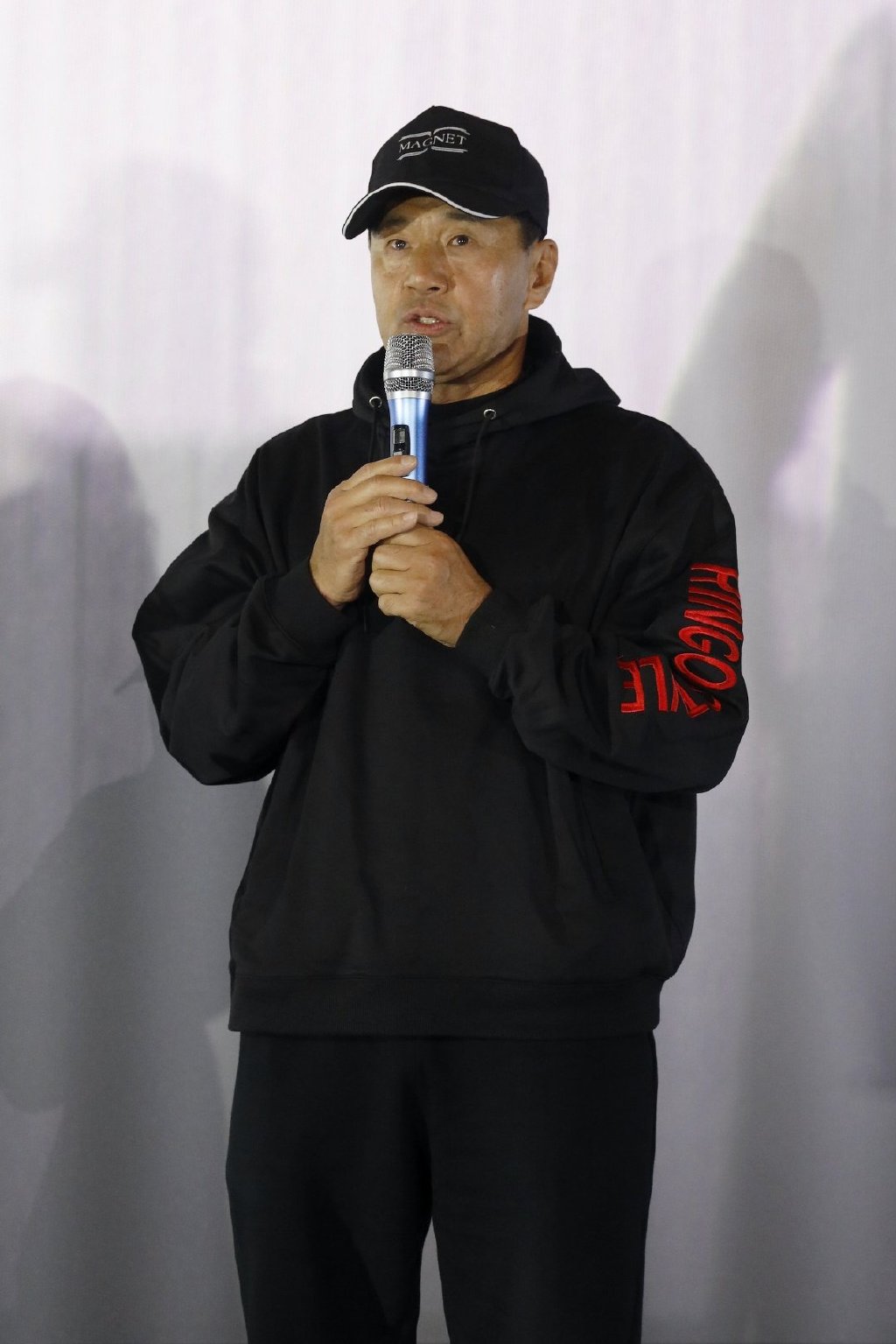 64岁于荣光近况曝光,与王思懿23年后聚首,离婚后与妻平分五千万