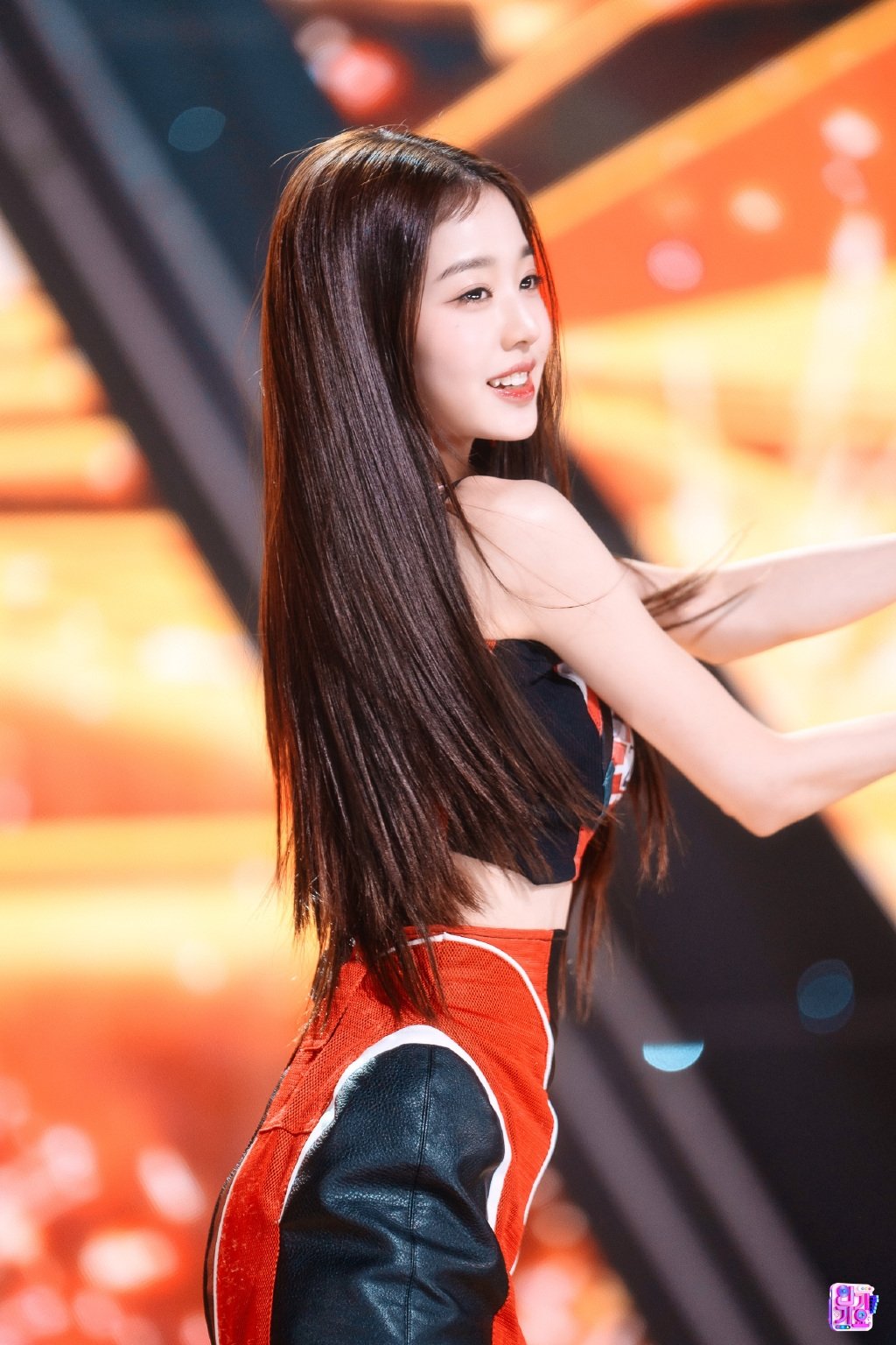 舞台上的张元英