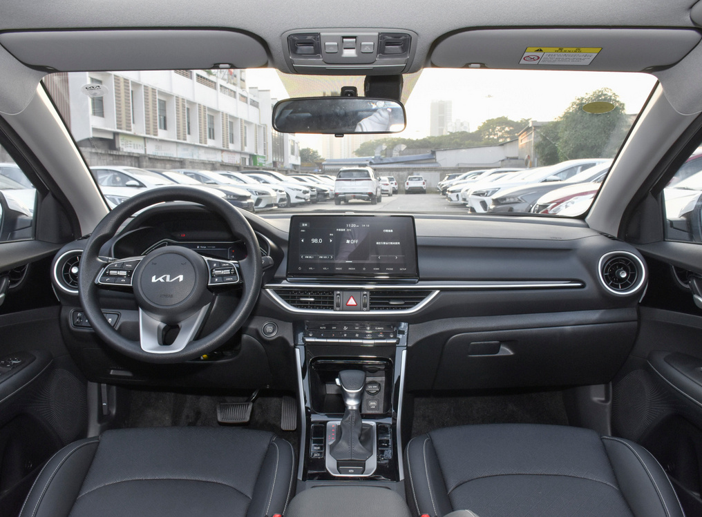 后浪们的代步工具 起亚K3对比日产轩逸 谁更适合年轻人？