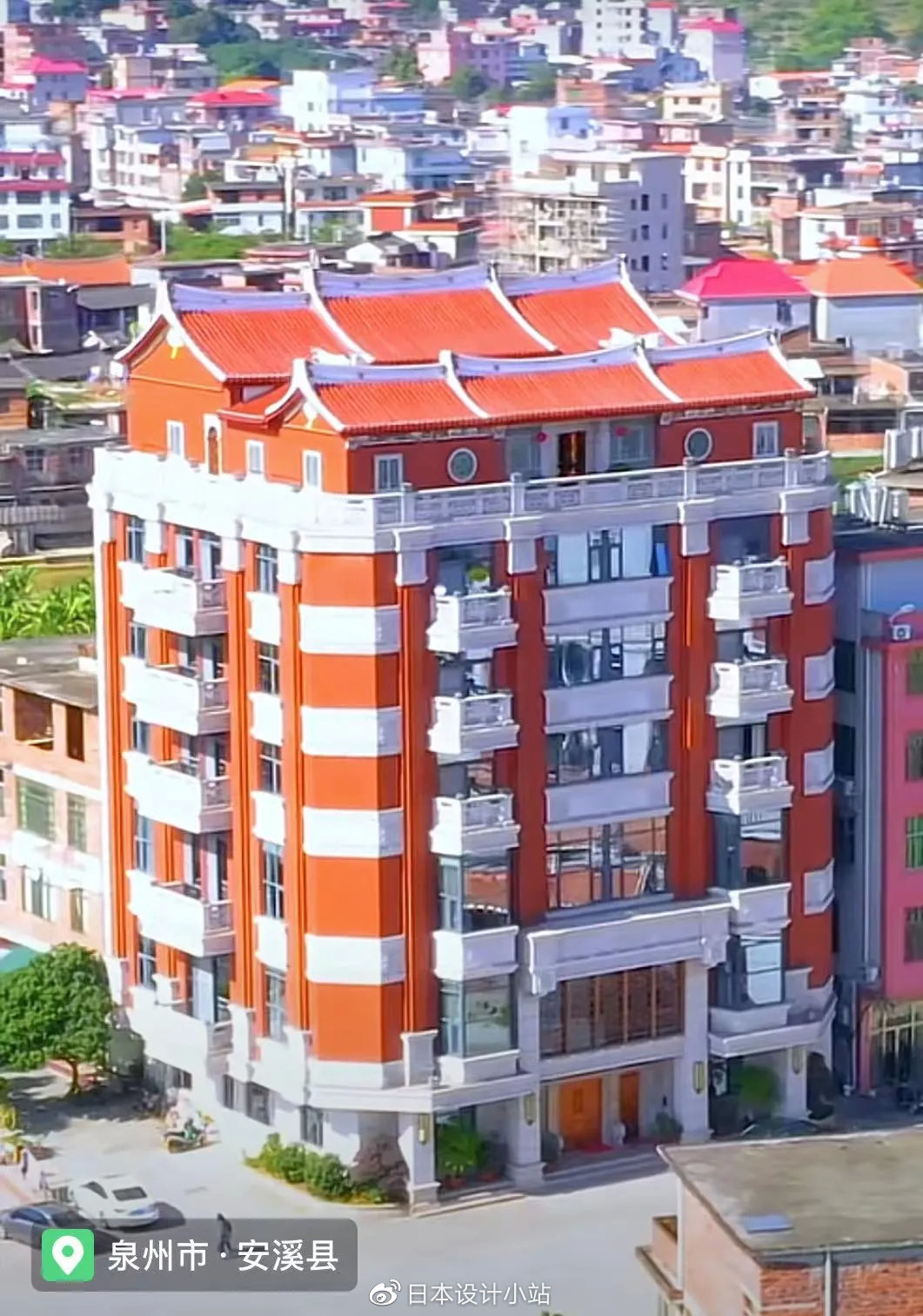 "这一栋闽南红砖别墅在抖音上引来极多关注,就位于福建省泉州市安溪县