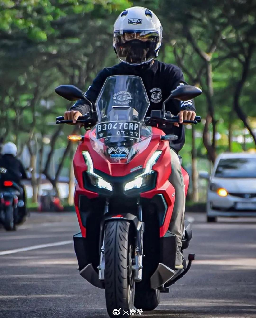 【希望今年国内可以上市】本田adv160美图欣赏-新浪汽车