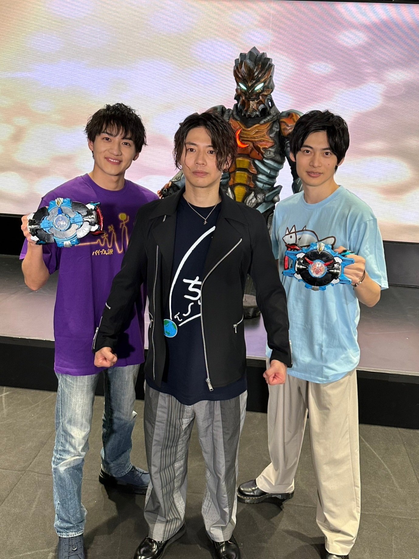 青柳尊哉 平田雄也 小池亮介 昨晚"尊哉的小屋"直播__财经头条