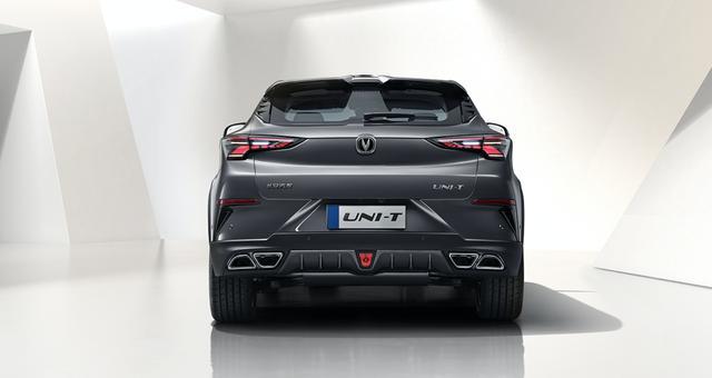 吹爆长安uni-t的水泥灰,比吉利icon颜值高,尺寸大,彻底火了