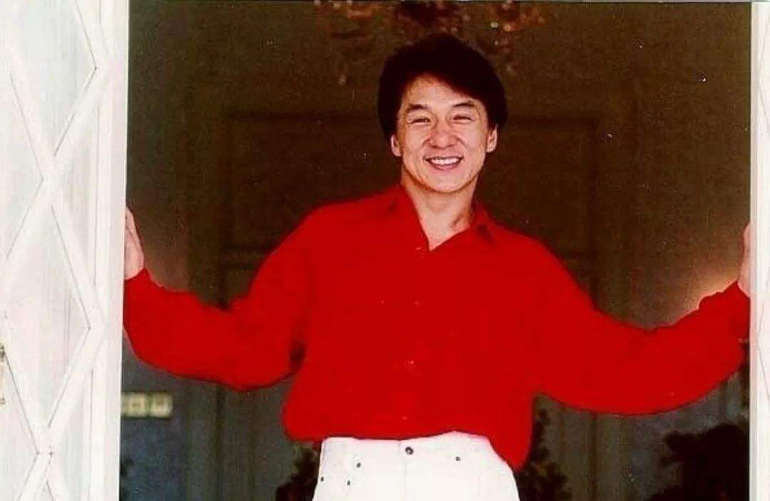 成龙为唐山打人发声,批评围观者惹争议,他年轻时曾不尊重女性休闲区蓝鸢梦想 - Www.slyday.coM 成龙为唐山打人发声,批评围观者惹争议,他年轻时曾不尊重女性休闲区蓝鸢梦想 - Www.slyday.coM