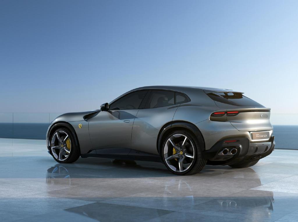 法拉利首款suv正式发布对开式车门22座椅搭载65l动力