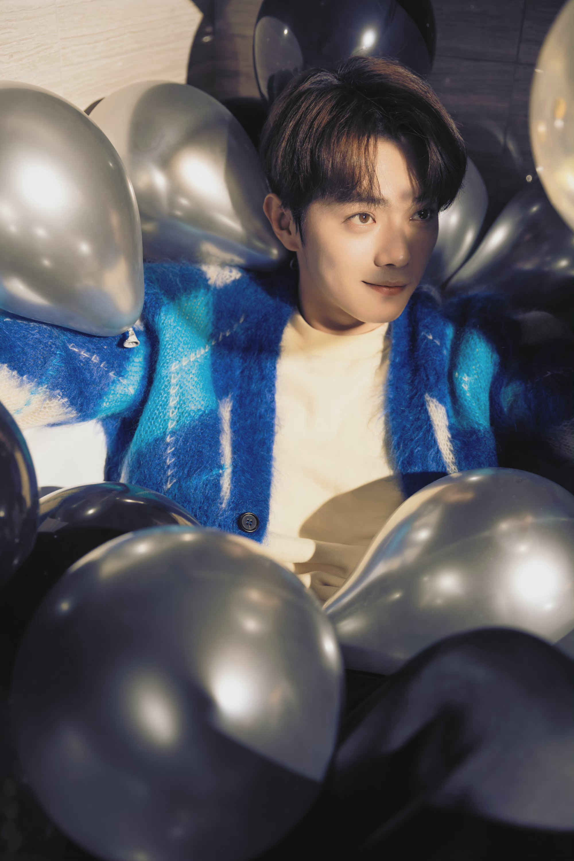 许凯二十七岁生日写真 愿你每一岁都能奔走在自己的热爱里……__财经