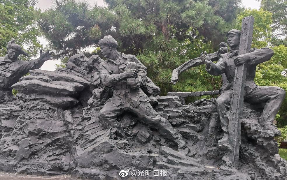 第八批在韩中国人民志愿军烈士遗骸在沈阳安葬休闲区蓝鸢梦想 - Www.slyday.coM