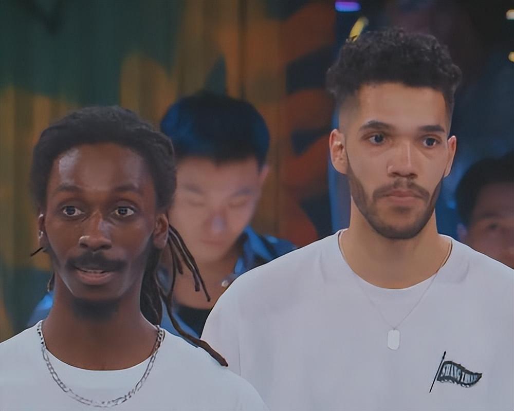 街舞：舞者Battle，王一博、刘雨昕粉丝互撕，请不要上升至节目休闲区蓝鸢梦想 - Www.slyday.coM