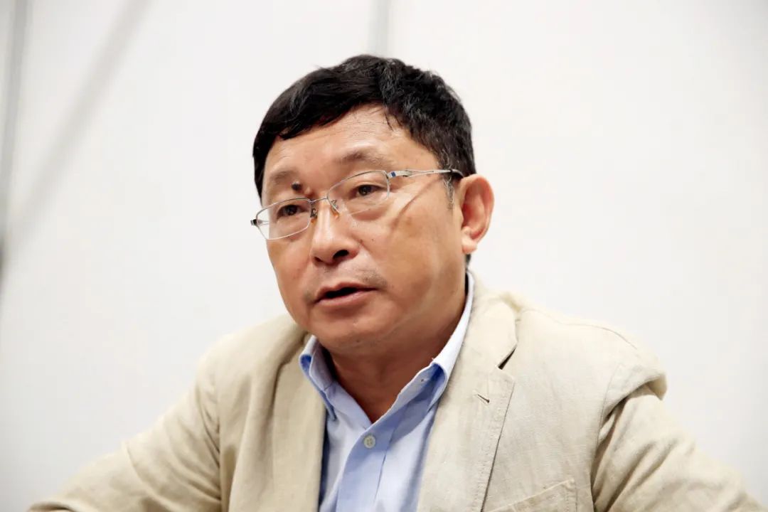 尘埃落定改编成话剧有一个和红楼梦一样的内核