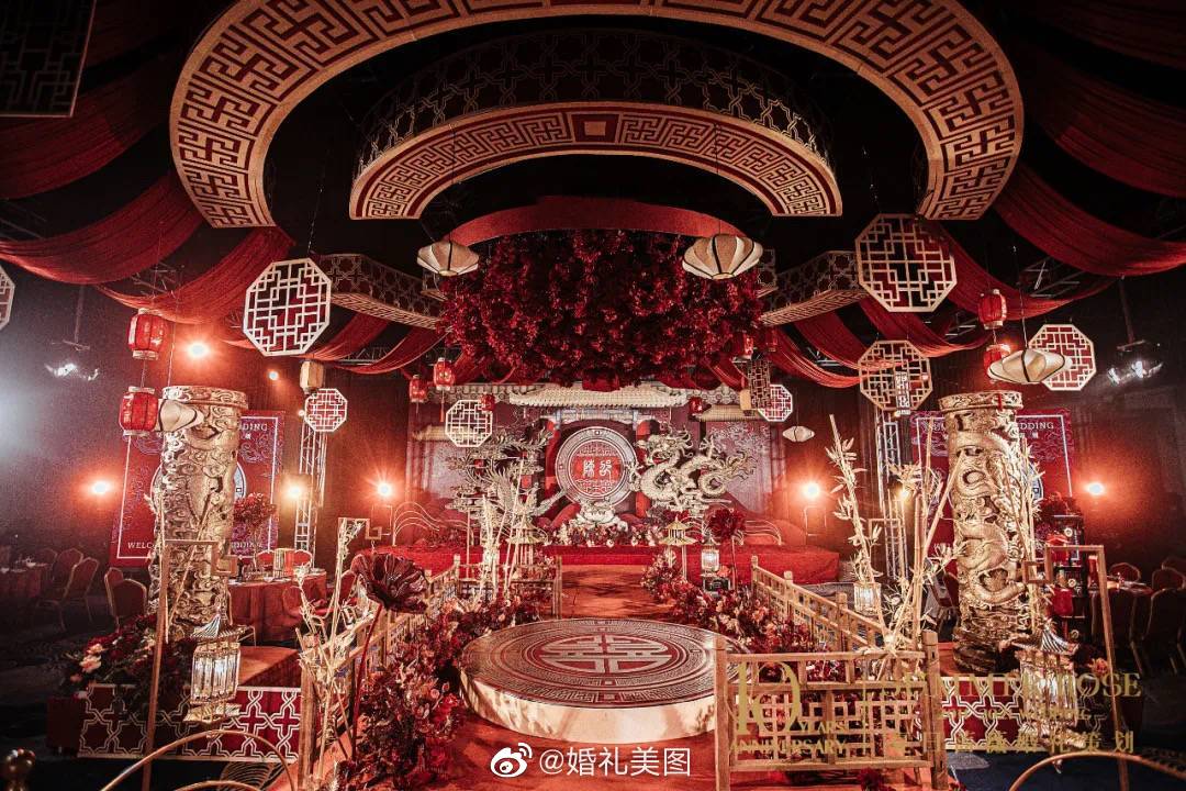 从相伴到如今走入婚姻的殿堂……__财经头条