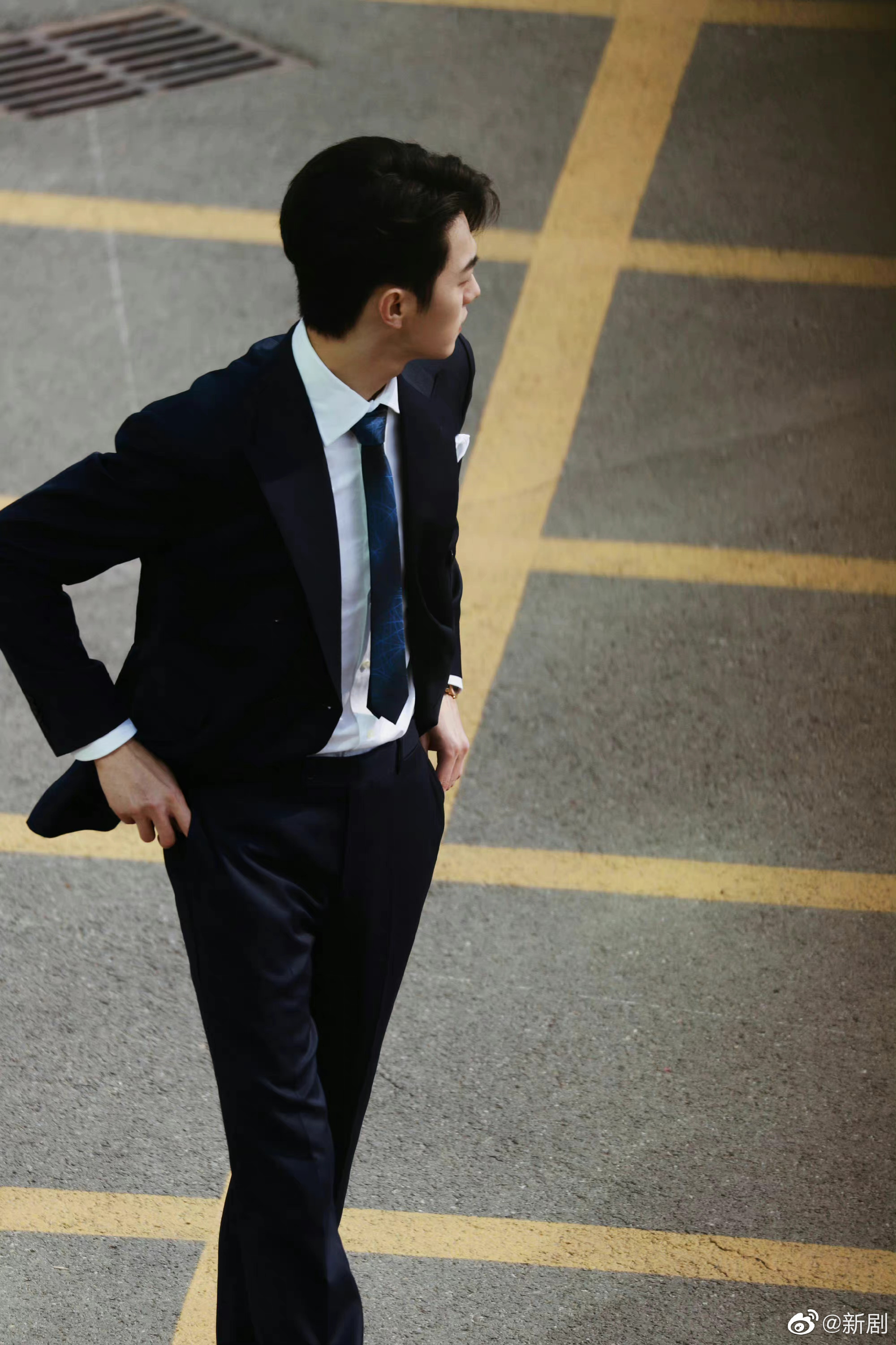 徐凯《你比星光美丽》今日上班路透__财经头条