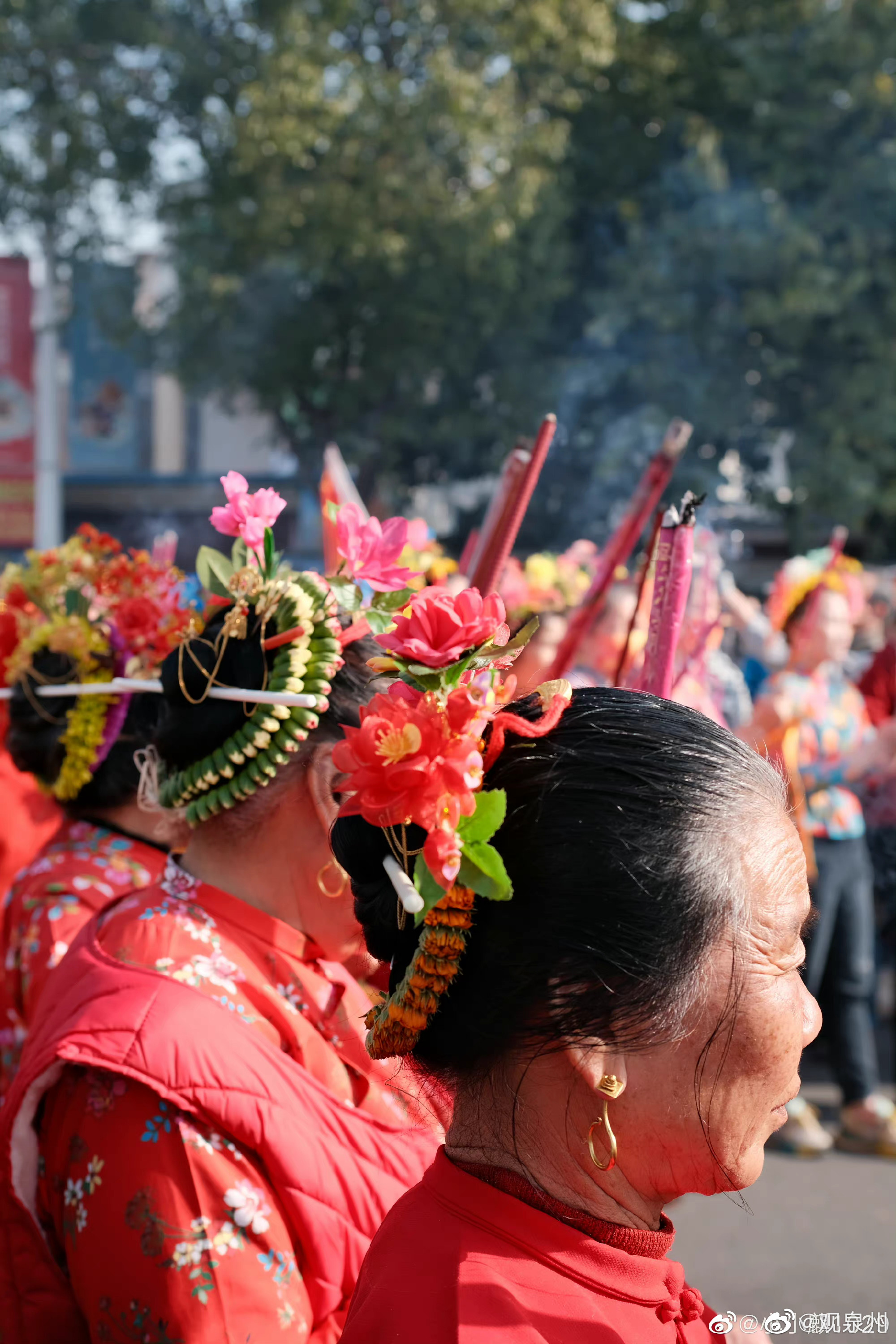 今生戴花 来世漂亮 ——福建三大渔女之一蟳埔女 宋元中国看泉州……__财经头条
