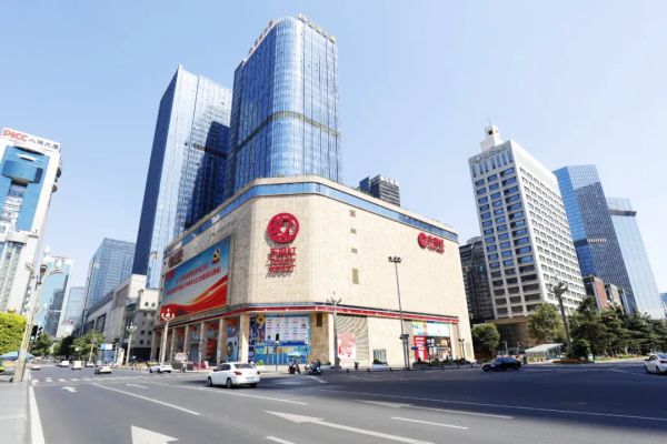 2021金商业评选商圈差异化定位愈发清晰外来品牌的本地化结合成为潮流