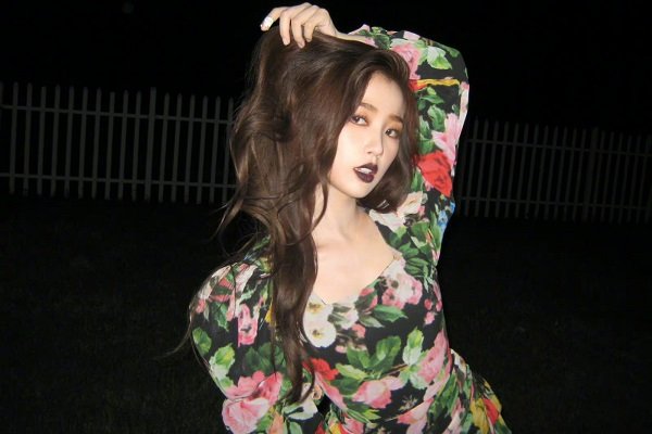 《两个人的小森林》虞书欣300套服装进组，每套都好看，网友喜欢休闲区蓝鸢梦想 - Www.slyday.coM