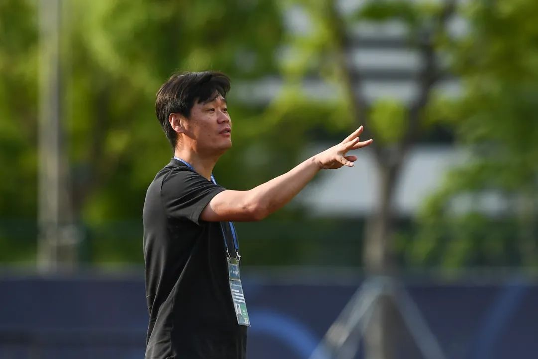 竞争者出现,李霄鹏仍大概率领先|李霄鹏|国家队|u22_新浪新闻