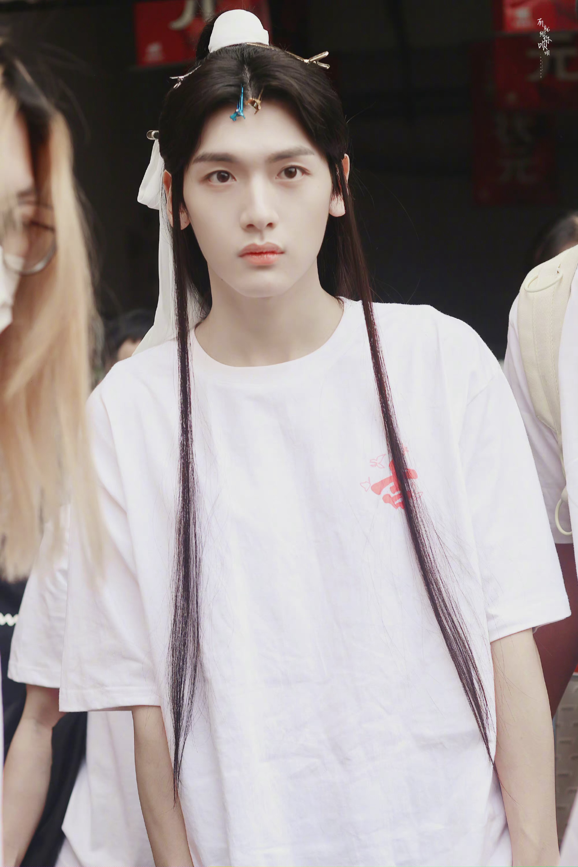 吉星高照《天官赐福》翟潇闻饰演的谢怜造型～小翟这套图好康!