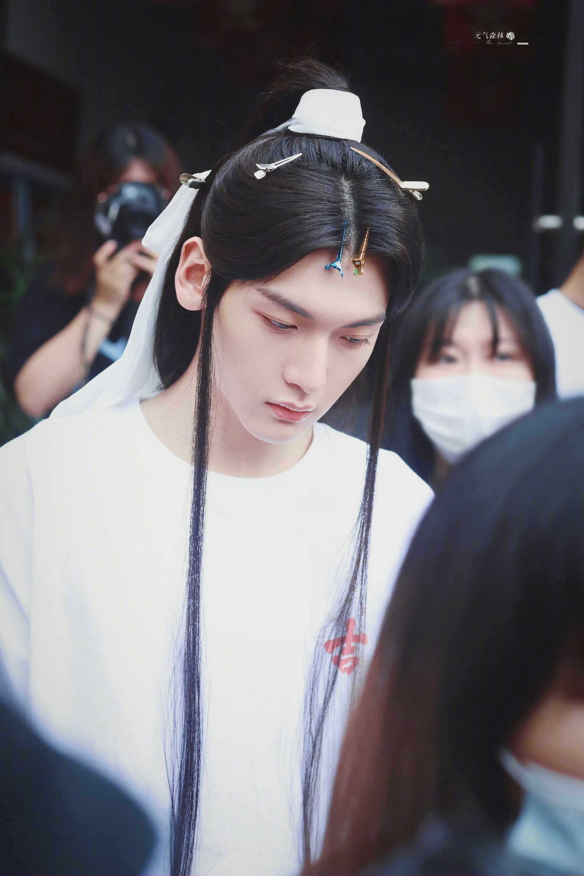 吉星高照《天官赐福》翟潇闻饰演的谢怜造型～小翟这套图好康!