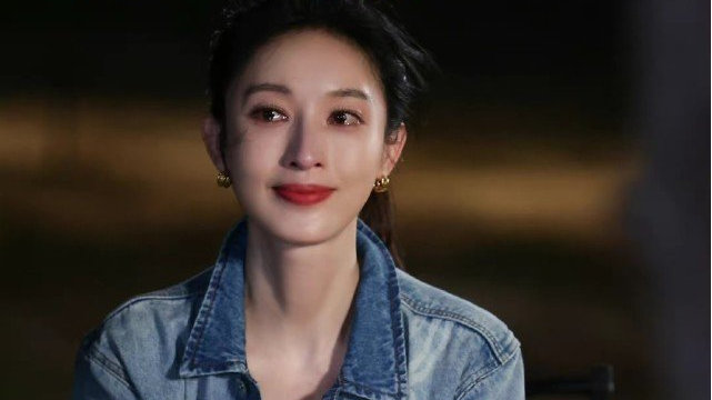 张俪可塑性太强了!日常私服带感不说品味还如此独特,真让人欣慰|张俪|造型|可塑性_新浪新闻