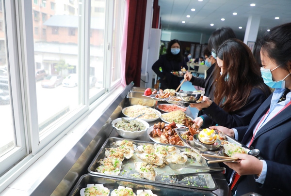 邮储银行黔东南州分行用舌尖上的美好祝福甜蜜的事业