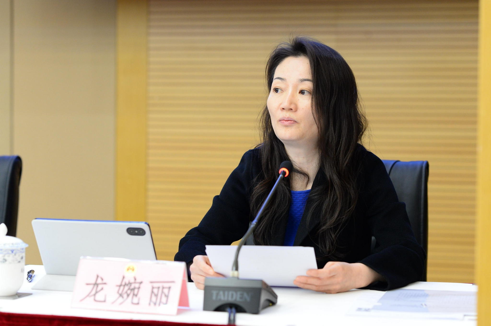 龙婉丽在回应讲话中表示,静安区要继续将完善公共卫生体系作为卫生