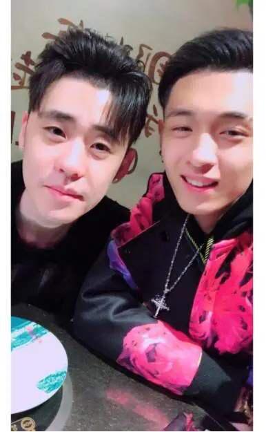 德云社张云雷央视点名后首露面,官宣收徒?郭麒麟岳云鹏早有徒弟