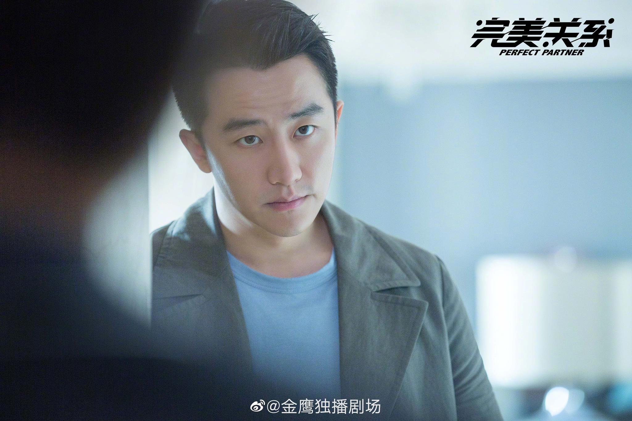 只要你愿意转身,我会排除万难去拥抱你|麦亨利|李泽锋|高露_新浪新闻