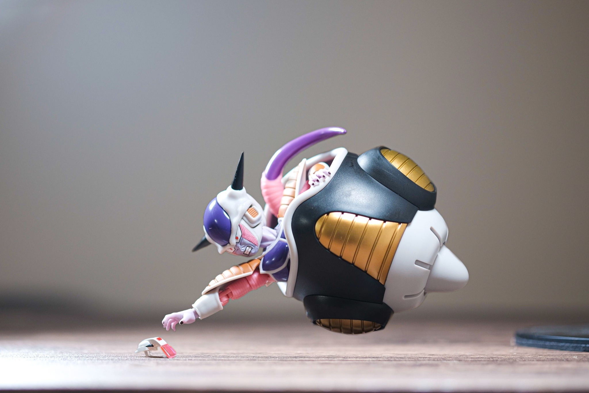 既有爱心又有运动细胞的宇宙帝王弗利萨twisofvimoi