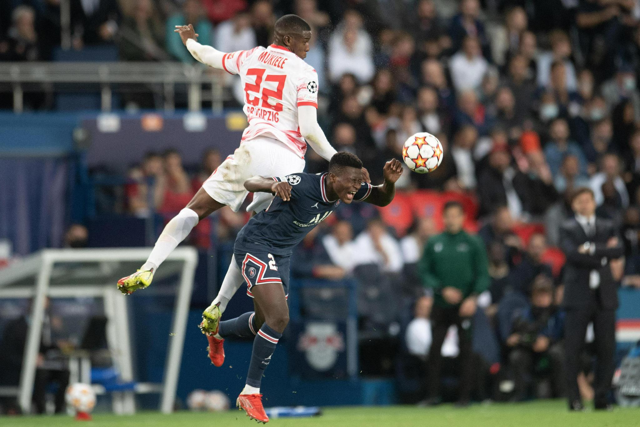 欧冠小组赛:巴黎圣日耳曼3-2rb莱比锡