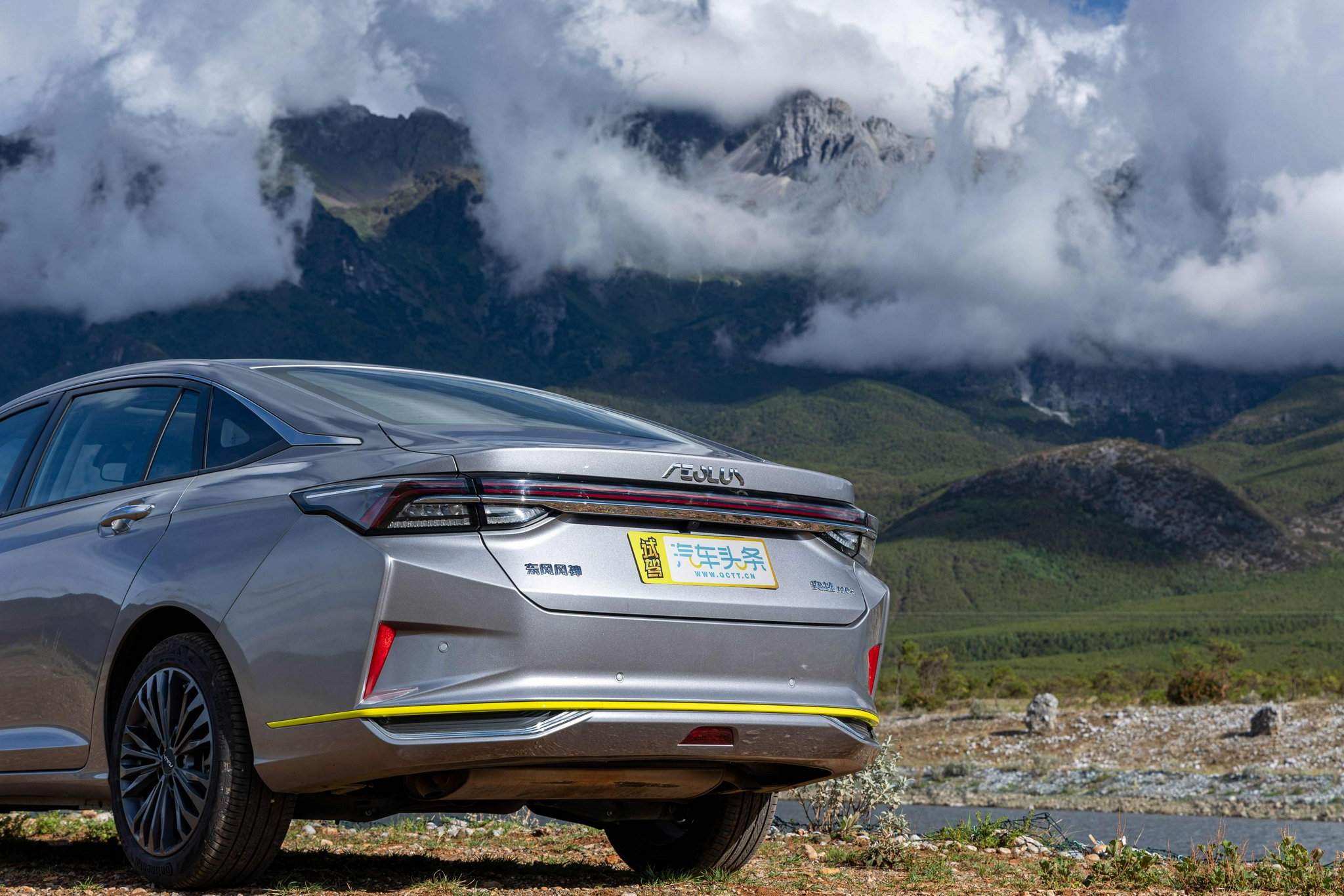 潮流辣爸的新选择试驾东风风神奕炫max