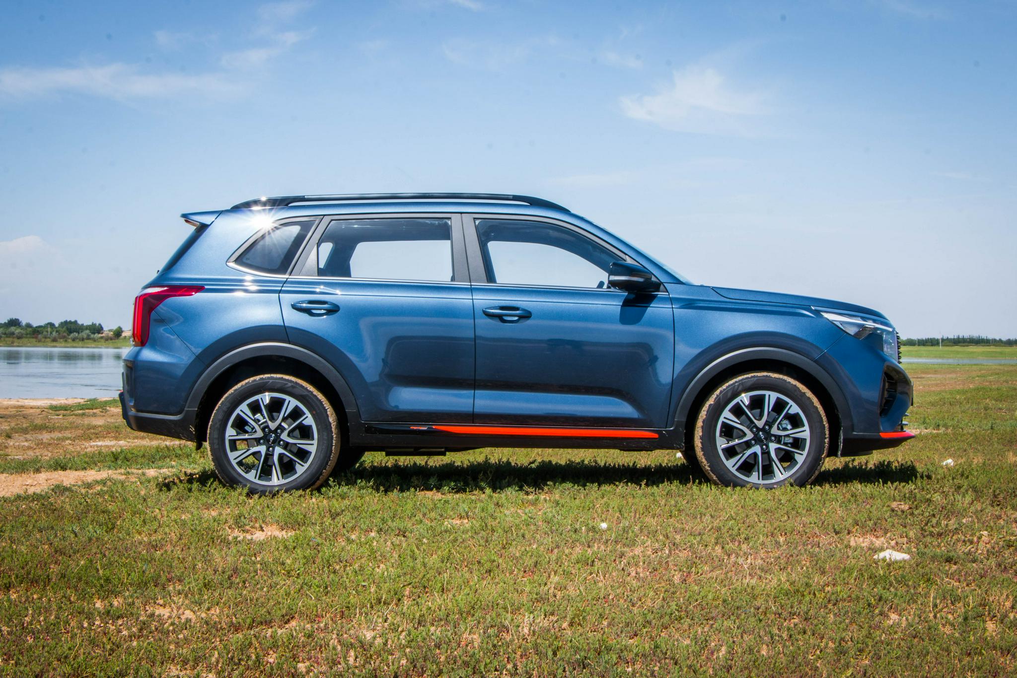 地表最强15t发动机新款起亚智跑ace深度试驾