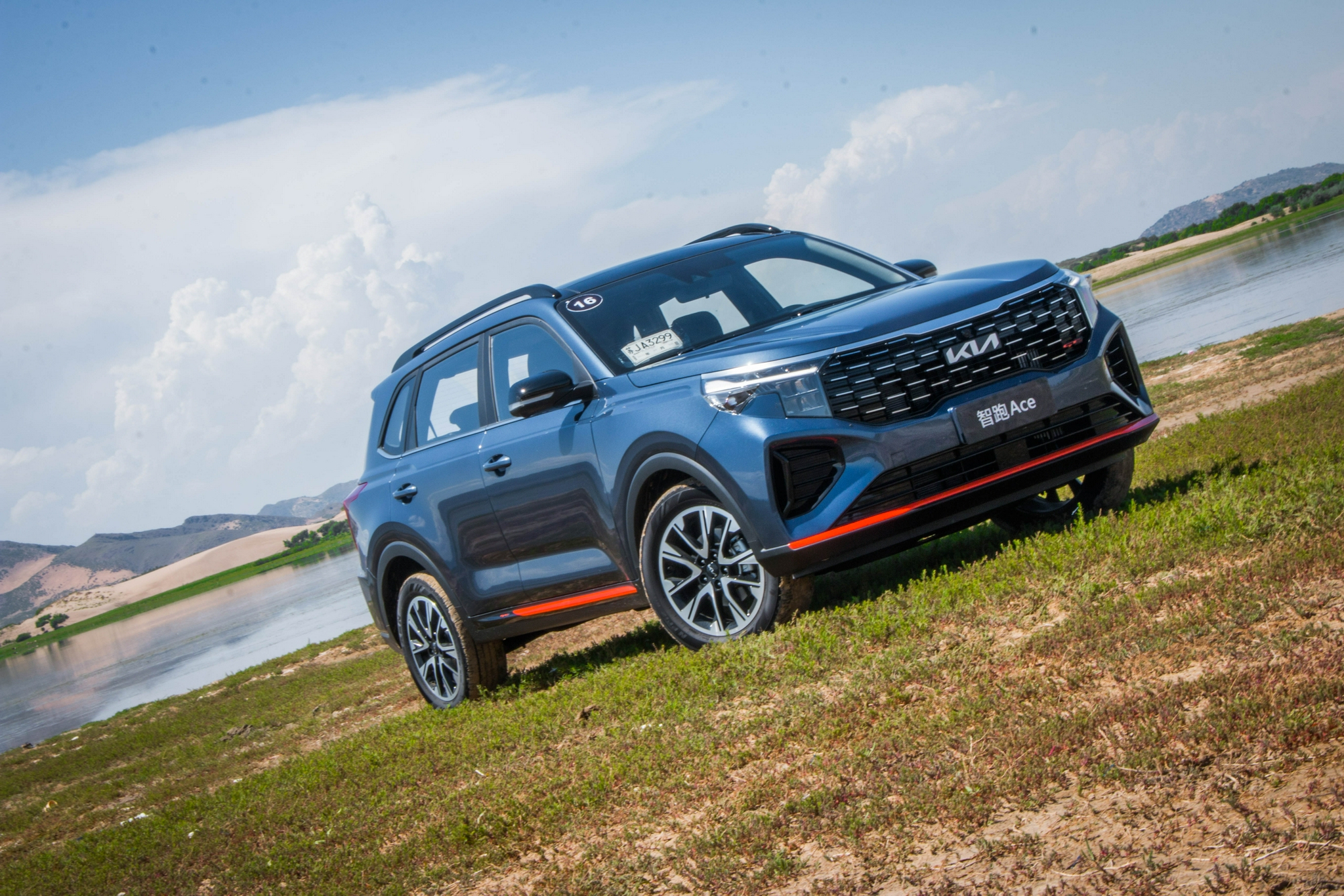 地表最强15t发动机新款起亚智跑ace深度试驾