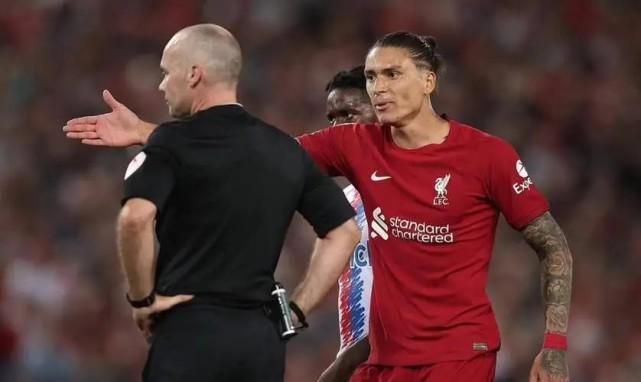 离大谱!利物浦前锋射门踢中底线角旗,积分榜第8的原因找到了休闲区蓝鸢梦想 - Www.slyday.coM 离大谱!利物浦前锋射门踢中底线角旗,积分榜第8的原因找到了休闲区蓝鸢梦想 - Www.slyday.coM