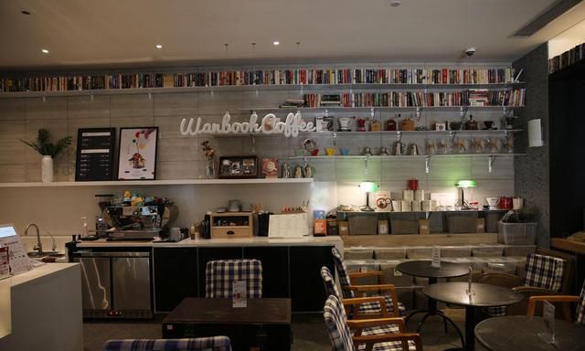 西安万邦书店又闭店,大兴善寺旁的关中大书房锁门告别读者休闲区蓝鸢梦想 - Www.slyday.coM 西安万邦书店又闭店,大兴善寺旁的关中大书房锁门告别读者休闲区蓝鸢梦想 - Www.slyday.coM