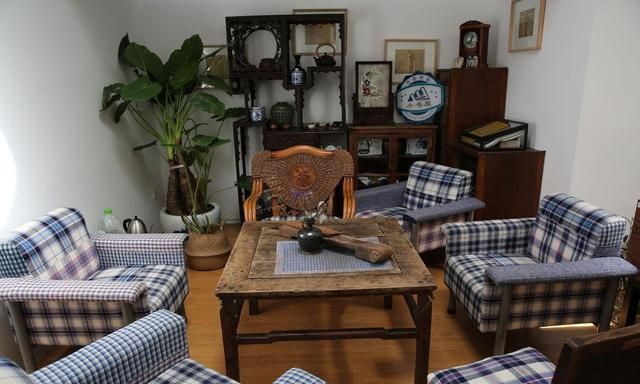 西安万邦书店又闭店,大兴善寺旁的关中大书房锁门告别读者休闲区蓝鸢梦想 - Www.slyday.coM 西安万邦书店又闭店,大兴善寺旁的关中大书房锁门告别读者休闲区蓝鸢梦想 - Www.slyday.coM