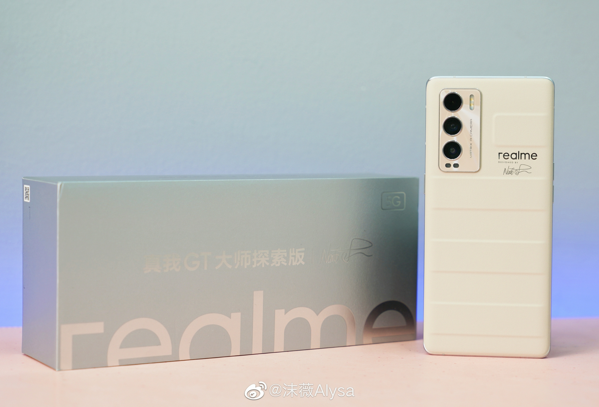 realmegt大师探索版这个杏色越看越好看