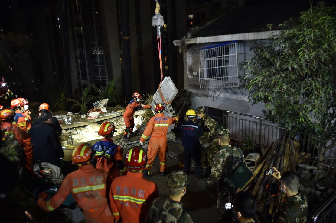 重庆武隆一食堂发生爆炸 武警官兵紧急驰援休闲区蓝鸢梦想 - Www.slyday.coM 重庆武隆一食堂发生爆炸 武警官兵紧急驰援休闲区蓝鸢梦想 - Www.slyday.coM