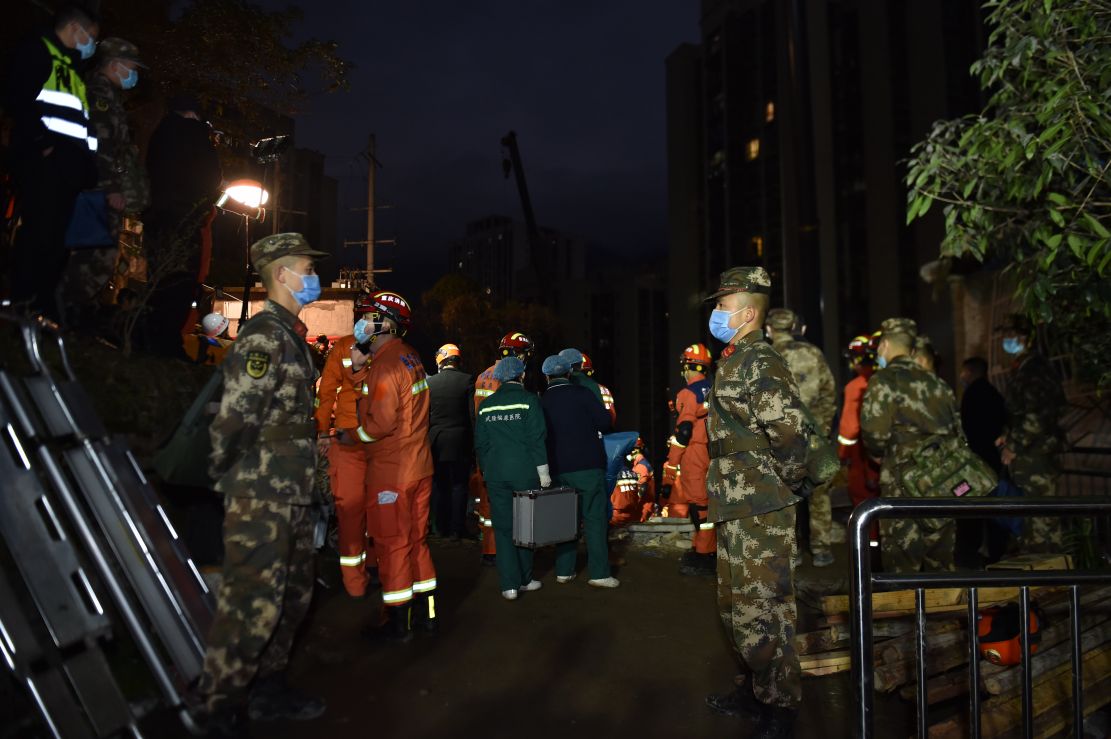 重庆武隆一食堂发生爆炸 武警官兵紧急驰援休闲区蓝鸢梦想 - Www.slyday.coM 重庆武隆一食堂发生爆炸 武警官兵紧急驰援休闲区蓝鸢梦想 - Www.slyday.coM