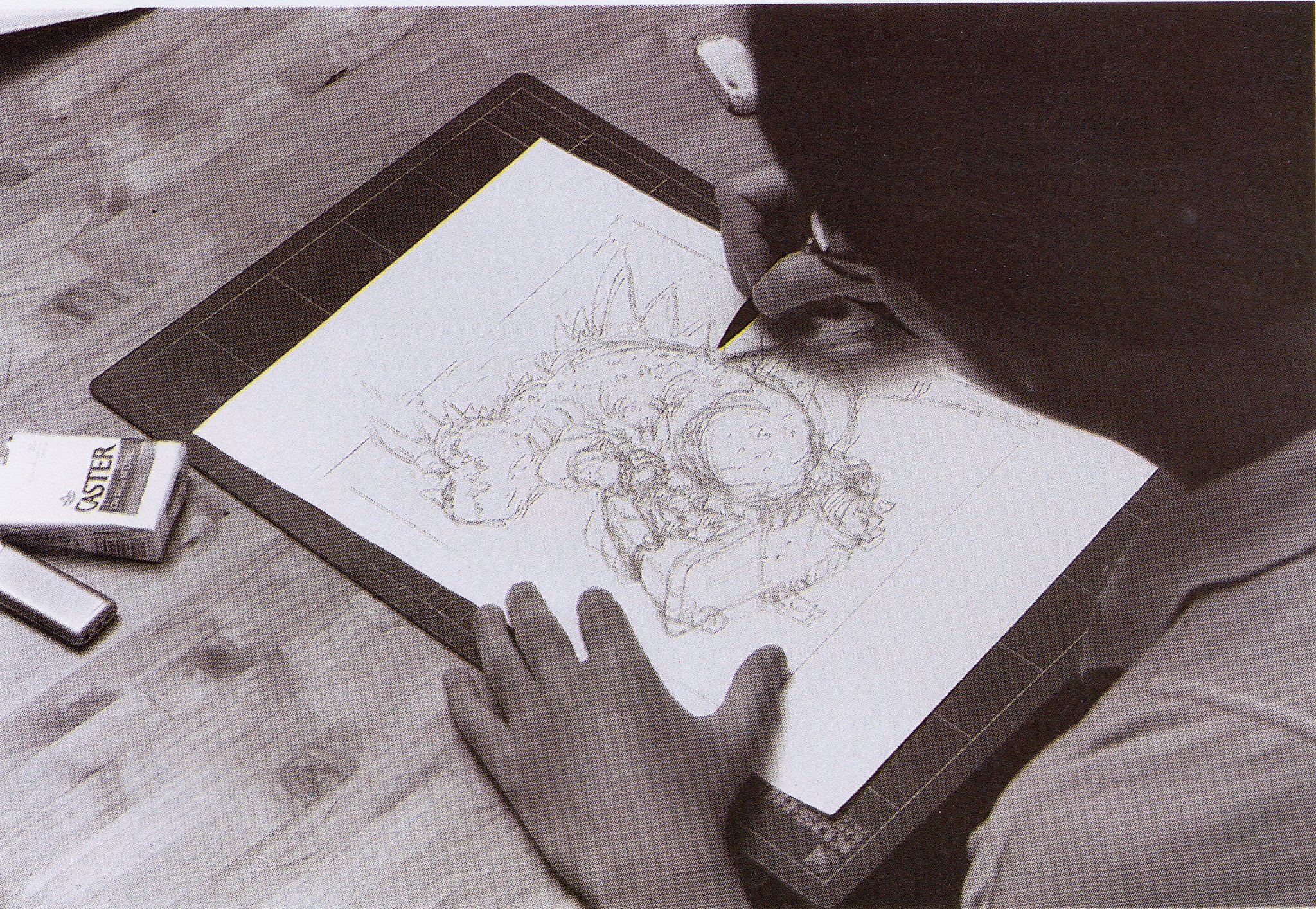 『鸟山明』在1990年现场绘制手稿的花絮旧照