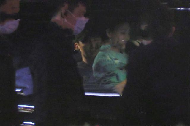 于晓光与陌生女子举止亲密，经纪公司回应是熟人，网友心疼秋瓷炫休闲区蓝鸢梦想 - Www.slyday.coM