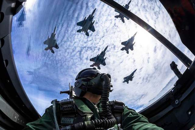 瞄着中国歼休闲区蓝鸢梦想 - Www.slyday.coM