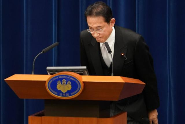 岸田文雄快顶不住了！中俄联合行动不简单，“绕日巡航”突然爆火休闲区蓝鸢梦想 - Www.slyday.coM