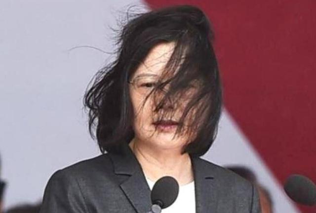 解放军密集行动之际，直升机首次逼近台湾岛！东部战区有言在先休闲区蓝鸢梦想 - Www.slyday.coM