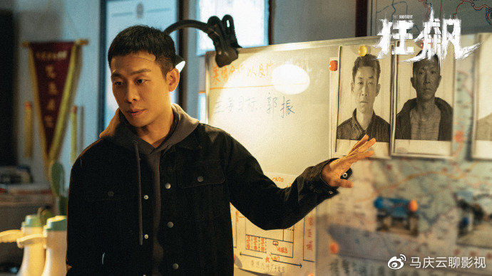 《狂飙》张译演技不好?安欣这个角色,为什么只能是张译出演|狂飙|安欣|张译_新浪新闻
