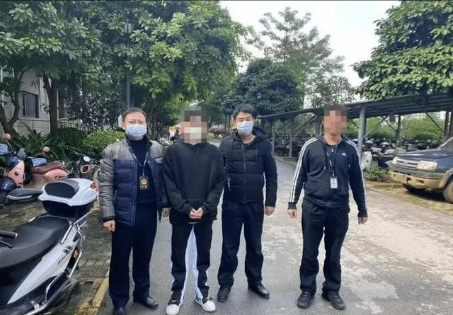 武鸣警方破获辖区首例GOIP电信网络诈骗案，捣毁一涉诈团伙!休闲区蓝鸢梦想 - Www.slyday.coM