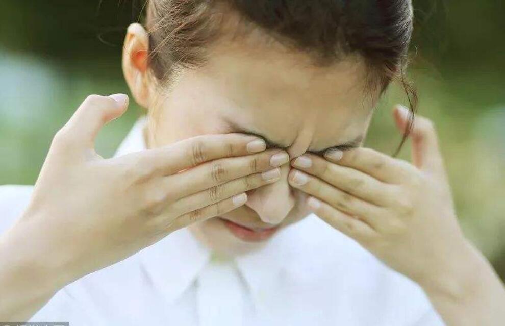 连续追剧4天,导致视网膜脱离——沧县一女大学生险些失明休闲区蓝鸢梦想 - Www.slyday.coM 连续追剧4天,导致视网膜脱离——沧县一女大学生险些失明休闲区蓝鸢梦想 - Www.slyday.coM